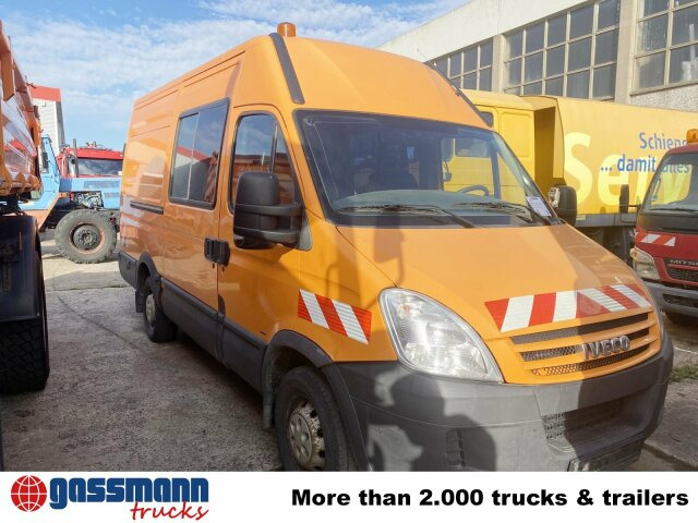 Utilitaire double cabine Iveco Daily 35S12 2,3 HPI 4x2, 8 Sitzplätze: photos 6