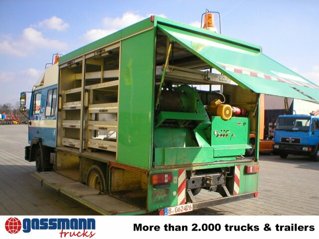 MAN Spülwagen - Camion hydrocureur: photos 2 MAN Spülwagen - Camion hydrocureur: photos 2