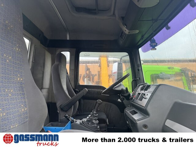 MAN TGA 26.360 6X2/4 BL, Vorlauf Lenk-Liftachse - Camion multibenne: photos 4 MAN TGA 26.360 6X2/4 BL, Vorlauf Lenk-Liftachse - Camion multibenne: photos 4