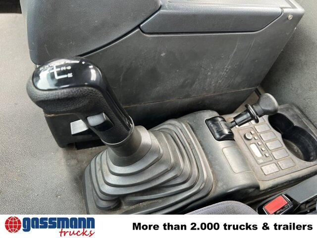 MAN TGA 26.410 6X2/4 BL, Vorlauf Lenk-Liftachse, - Camion multibenne: photos 5 MAN TGA 26.410 6X2/4 BL, Vorlauf Lenk-Liftachse, - Camion multibenne: photos 5