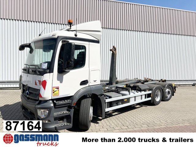 Mercedes-Benz Antos 2543 L 6x2, Lenk-/Liftachse - Camion ampliroll: photos 1 Mercedes-Benz Antos 2543 L 6x2, Lenk-/Liftachse - Camion ampliroll: photos 1