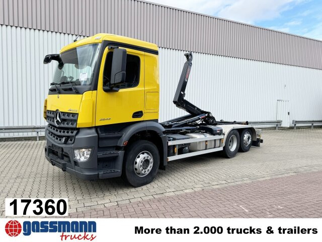 Mercedes-Benz Arocs 2642 L 6x2/42, Liftachse, Hiab 21S56 bis - Camion ampliroll: photos 1 Mercedes-Benz Arocs 2642 L 6x2/42, Liftachse, Hiab 21S56 bis - Camion ampliroll: photos 1