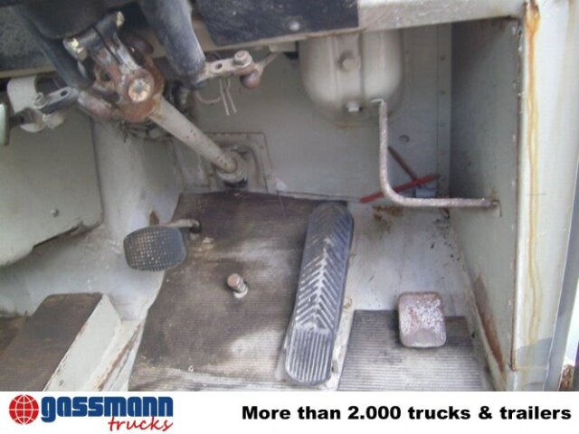 Châssis cabine Saurer V5 4x2: photos 12 Châssis cabine Saurer V5 4x2: photos 12