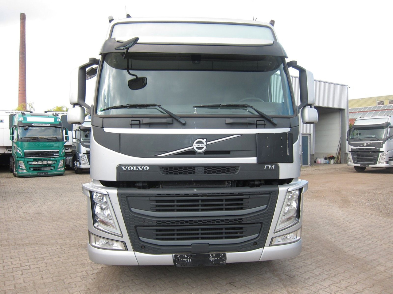 Volvo FM 410 Globe ADR PTO 600tkm Top! - Tracteur routier: photos 2 Volvo FM 410 Globe ADR PTO 600tkm Top! - Tracteur routier: photos 2