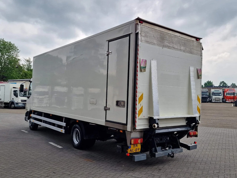DAF LF 45.170 - Box - Loadlift - Manual gearbox - Old Tacho - Camion fourgon: photos 5 DAF LF 45.170 - Box - Loadlift - Manual gearbox - Old Tacho - Camion fourgon: photos 5