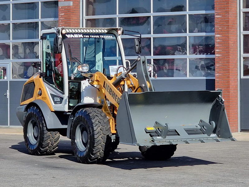 Liebherr L506 compact - New - Bucket + pallet forks - 46 KW - Chargeuse sur pneus: photos 3 Liebherr L506 compact - New - Bucket + pallet forks - 46 KW - Chargeuse sur pneus: photos 3