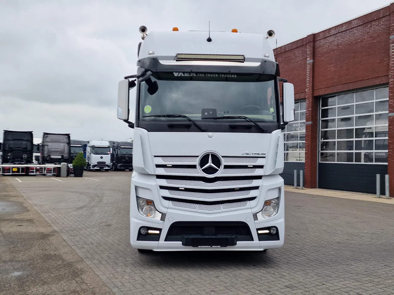 Mercedes-Benz Actros 1942 4x2 - Box with Loadlift - Full air + Pacton Trailer Loadlift - Heating system - Camion fourgon: photos 2 Mercedes-Benz Actros 1942 4x2 - Box with Loadlift - Full air + Pacton Trailer Loadlift - Heating system - Camion fourgon: photos 2