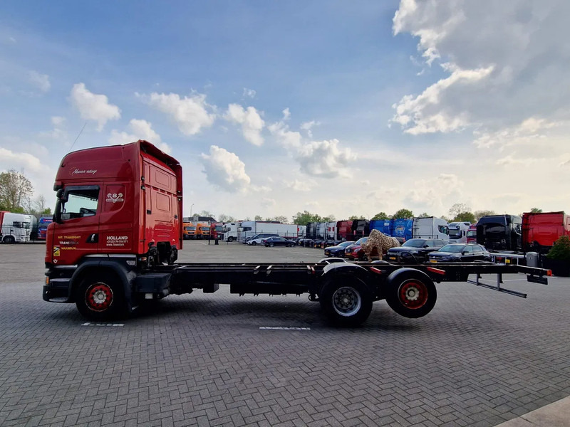 Scania R730 Topline 6x2*4 - Retarder - King of the Road - Night clima - Steering axle - Leather - Châssis cabine: photos 4 Scania R730 Topline 6x2*4 - Retarder - King of the Road - Night clima - Steering axle - Leather - Châssis cabine: photos 4