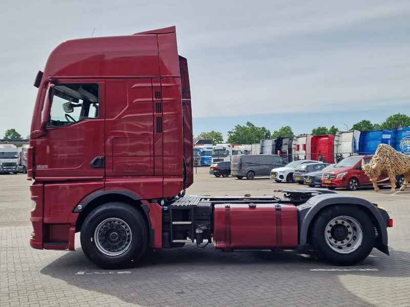 MAN TGX 18.510 4x2 - Retarder - Night clima - 2x tank - Navi - Full spoiler - Tracteur routier: photos 4 MAN TGX 18.510 4x2 - Retarder - Night clima - 2x tank - Navi - Full spoiler - Tracteur routier: photos 4