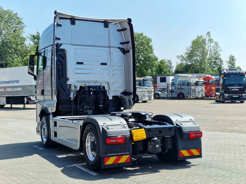 MAN TGX 18.540 GX - New - Retarder - Night clima - Alcoa - Show truck - Ledbar - - Tracteur routier: photos 5 MAN TGX 18.540 GX - New - Retarder - Night clima - Alcoa - Show truck - Ledbar - - Tracteur routier: photos 5