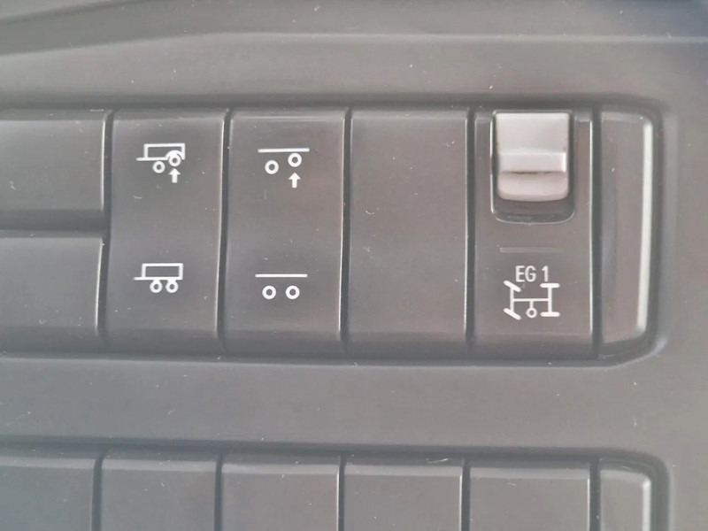 Tracteur routier Scania R520 V8 NGS Highline 6x2 - PTO/Hydraulic - Full air - 2.95 WB - Navi - Fridge - Sliding 5th wheel: photos 17