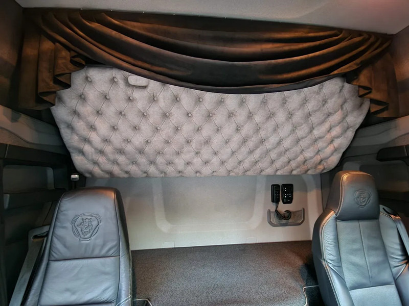 Tracteur routier Scania R560 Highline 6x2 - BUFFL - Retarder - Full air - 3.15 WB - Leather: photos 17