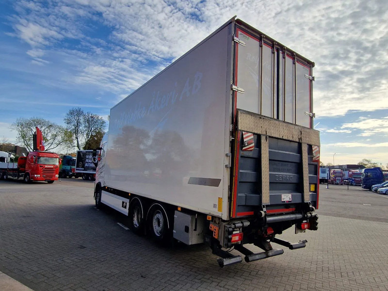 Volvo FH 13.460 Globetrotter 6x2 - Carrier Frigo Supra 850 Nordic - Loadlift - Full air - LNG - Camion isothermique: photos 5 Volvo FH 13.460 Globetrotter 6x2 - Carrier Frigo Supra 850 Nordic - Loadlift - Full air - LNG - Camion isothermique: photos 5