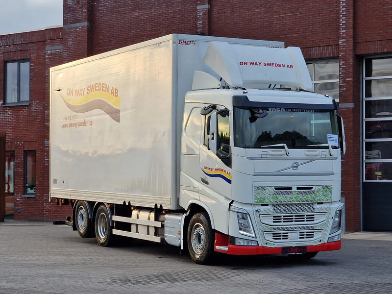 Volvo FH 13.460 lowroof 6x2 - Box with Sidedoors - 480 WB - Full air - Camion fourgon: photos 1 Volvo FH 13.460 lowroof 6x2 - Box with Sidedoors - 480 WB - Full air - Camion fourgon: photos 1