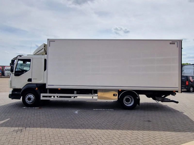 Volvo FL 250 Closed box - Loadlift - Automatic gearbox - Camera - Camion fourgon: photos 4 Volvo FL 250 Closed box - Loadlift - Automatic gearbox - Camera - Camion fourgon: photos 4
