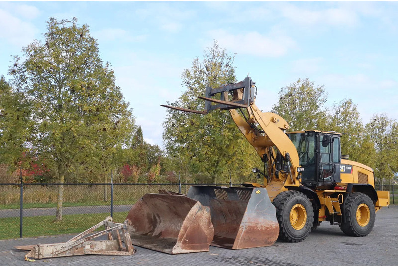 Caterpillar 938 M | 2X BUCKET | JIB | FORKS | BSS | GOOD CONDITION - Chargeuse sur pneus: photos 2 Caterpillar 938 M | 2X BUCKET | JIB | FORKS | BSS | GOOD CONDITION - Chargeuse sur pneus: photos 2