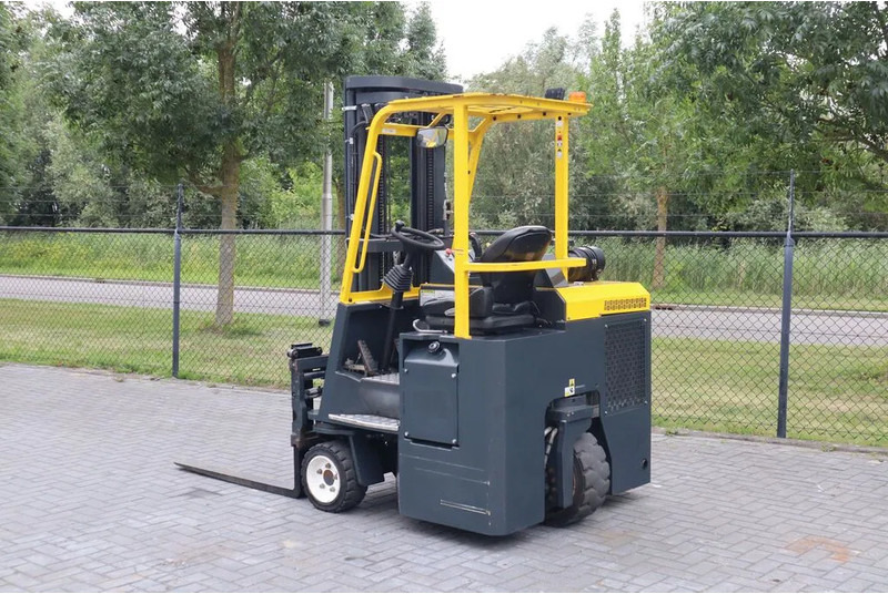 Combilift CB3000 | 2.5 TON | 6 METER | TRIPLEX | SIDESHIFT - Chariot multidirectionnel: photos 3 Combilift CB3000 | 2.5 TON | 6 METER | TRIPLEX | SIDESHIFT - Chariot multidirectionnel: photos 3