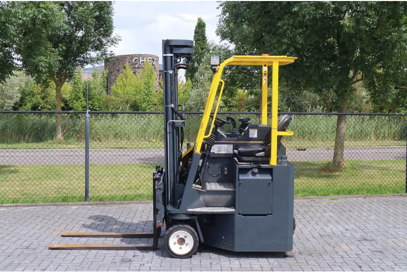 Combilift CB3000 | 2.5 TON | 6 METER | TRIPLEX | SIDESHIFT - Chariot multidirectionnel: photos 1 Combilift CB3000 | 2.5 TON | 6 METER | TRIPLEX | SIDESHIFT - Chariot multidirectionnel: photos 1