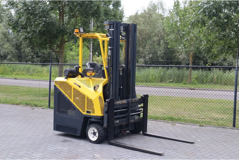 Combilift CB3000 | 2.5 TON | 6 METER | TRIPLEX | SIDESHIFT - Chariot multidirectionnel: photos 5 Combilift CB3000 | 2.5 TON | 6 METER | TRIPLEX | SIDESHIFT - Chariot multidirectionnel: photos 5