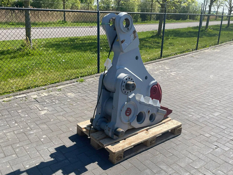 Demarec MQP-30-D JAW | DEMOLITION SHEAR | PULVERIZER - Cisaille de démolition pour Engins de chantier: photos 3 Demarec MQP-30-D JAW | DEMOLITION SHEAR | PULVERIZER - Cisaille de démolition pour Engins de chantier: photos 3