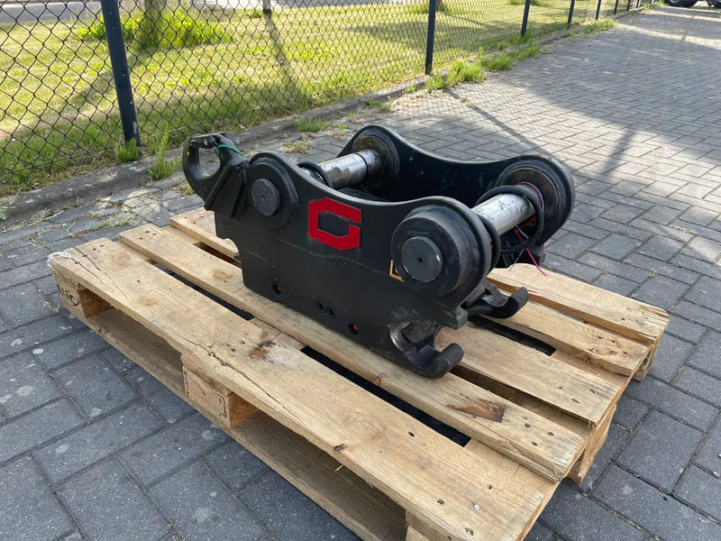 Gjerstad G60 | QUICK COUPLER | S60 | NEW / UNUSED - Attache rapide pour Engins de chantier: photos 3 Gjerstad G60 | QUICK COUPLER | S60 | NEW / UNUSED - Attache rapide pour Engins de chantier: photos 3