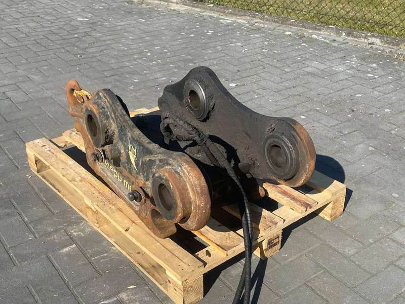 Klepp Mek KM70 | S70 | G70 | QUICK COUPLER | SNELWISSEL - Attache rapide: photos 4 Klepp Mek KM70 | S70 | G70 | QUICK COUPLER | SNELWISSEL - Attache rapide: photos 4