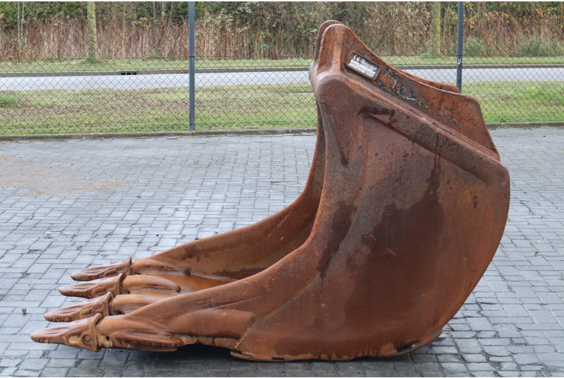 Klepp Mek TOOTH BUCKET | SCHAUFEL | GRAAFBAK | S70 - Godet pour Engins de chantier: photos 2 Klepp Mek TOOTH BUCKET | SCHAUFEL | GRAAFBAK | S70 - Godet pour Engins de chantier: photos 2