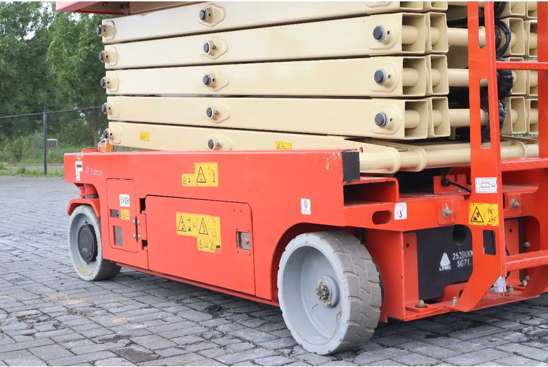 LGMG AS1212E | 14 METER | 320 KG | GS-4047 | ERT4769 - Nacelle ciseaux: photos 5 LGMG AS1212E | 14 METER | 320 KG | GS-4047 | ERT4769 - Nacelle ciseaux: photos 5