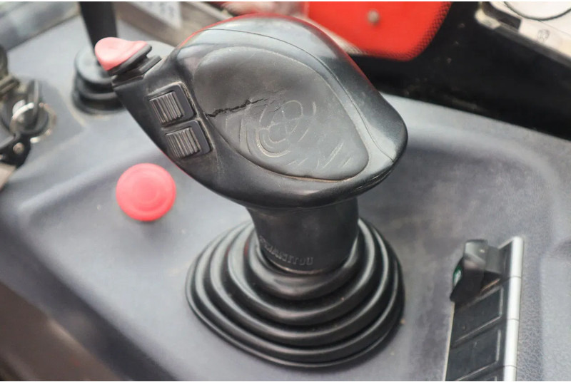 Chariot télescopique Manitou MLT 625-75 | HYDR. FORKS | AIRCO: photos 19 Chariot télescopique Manitou MLT 625-75 | HYDR. FORKS | AIRCO: photos 19