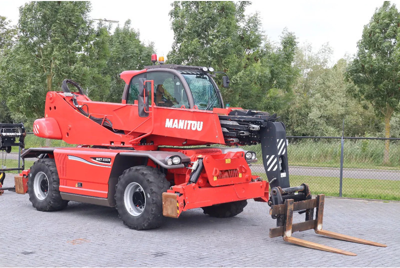 Manitou MRT 2150 + S2 | REMOTE | FORKS | 3-TON WINCH - Chargeuse: photos 5 Manitou MRT 2150 + S2 | REMOTE | FORKS | 3-TON WINCH - Chargeuse: photos 5