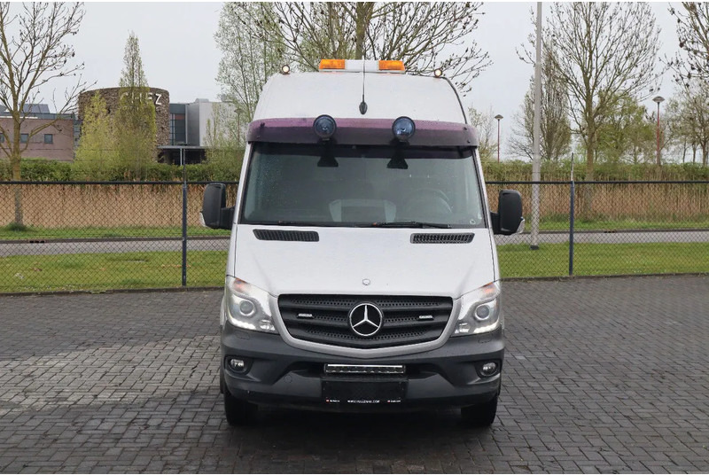 Mercedes-Benz Sprinter 516 | 4X2 | MOBILE WORKSHOP | WERKSTATT | SERVICE VAN - Fourgon grand volume: photos 2 Mercedes-Benz Sprinter 516 | 4X2 | MOBILE WORKSHOP | WERKSTATT | SERVICE VAN - Fourgon grand volume: photos 2