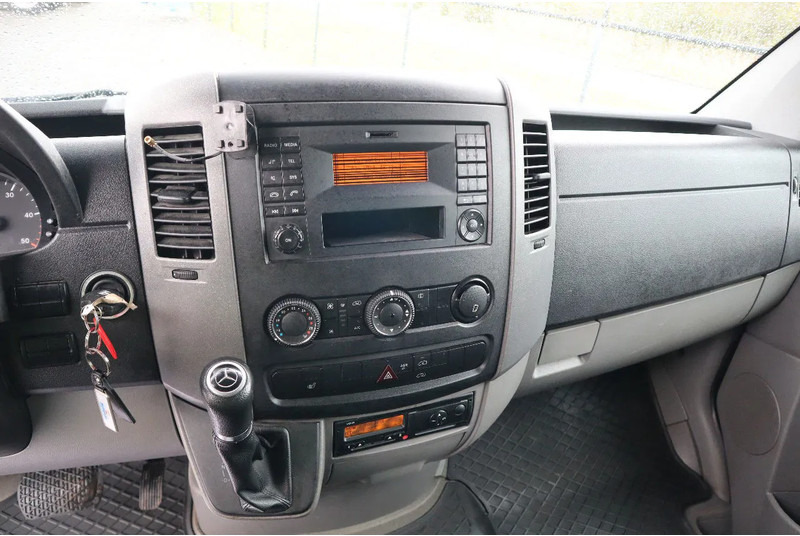 Mercedes-Benz Sprinter 516 | 4X2 | MOBILE WORKSHOP | WERKSTATT | SERVICE VAN en leasing occasion Mercedes-Benz Sprinter 516 | 4X2 | MOBILE WORKSHOP | WERKSTATT | SERVICE VAN: photos 17 Mercedes-Benz Sprinter 516 | 4X2 | MOBILE WORKSHOP | WERKSTATT | SERVICE VAN en leasing occasion Mercedes-Benz Sprinter 516 | 4X2 | MOBILE WORKSHOP | WERKSTATT | SERVICE VAN: photos 17