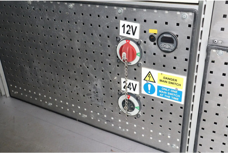 Renault Master 160 DCI | L3H3 | WORKSHOP | WERKSTATT | 5 TON en leasing occasion Renault Master 160 DCI | L3H3 | WORKSHOP | WERKSTATT | 5 TON: photos 14 Renault Master 160 DCI | L3H3 | WORKSHOP | WERKSTATT | 5 TON en leasing occasion Renault Master 160 DCI | L3H3 | WORKSHOP | WERKSTATT | 5 TON: photos 14