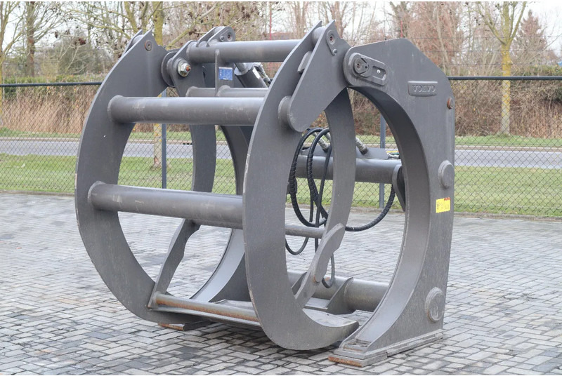 Volvo 80834 | 1.8 M2 | L60/L70/L90 | LOG GRAPPLE | HOLZGREIFER | WOOD CLAMP - Remorque forestière: photos 1 Volvo 80834 | 1.8 M2 | L60/L70/L90 | LOG GRAPPLE | HOLZGREIFER | WOOD CLAMP - Remorque forestière: photos 1