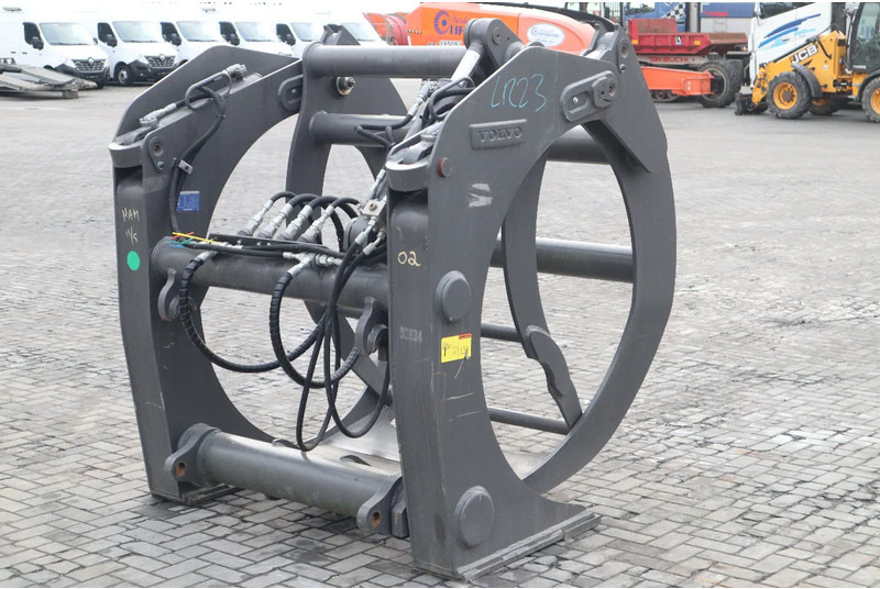Volvo 80834 | 1.8 M2 | L60/L70/L90 | LOG GRAPPLE | HOLZGREIFER | WOOD CLAMP - Remorque forestière: photos 5 Volvo 80834 | 1.8 M2 | L60/L70/L90 | LOG GRAPPLE | HOLZGREIFER | WOOD CLAMP - Remorque forestière: photos 5