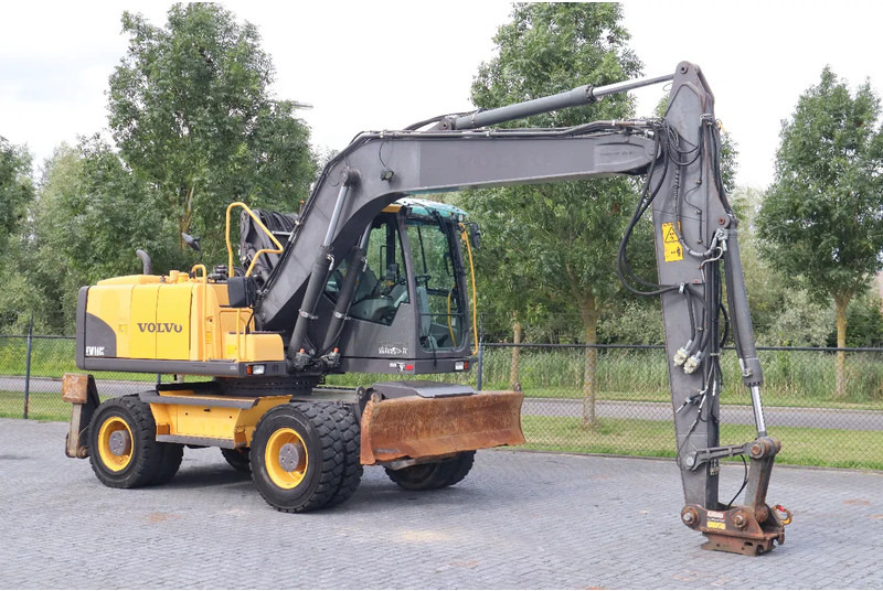 Volvo EW160 C | QUICK COUPLER | ELEVATING CABIN | UMSCHLAG - Pelle de manutention: photos 5 Volvo EW160 C | QUICK COUPLER | ELEVATING CABIN | UMSCHLAG - Pelle de manutention: photos 5
