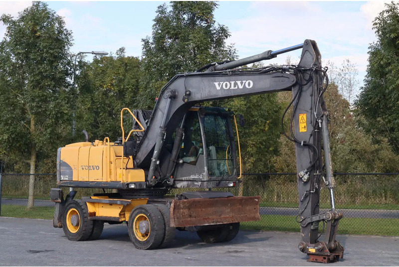 Volvo EW160C | EW 160 C | LIFT CAB | DOZERBLADE | QUICK COUPLER - Pelle de manutention: photos 5 Volvo EW160C | EW 160 C | LIFT CAB | DOZERBLADE | QUICK COUPLER - Pelle de manutention: photos 5