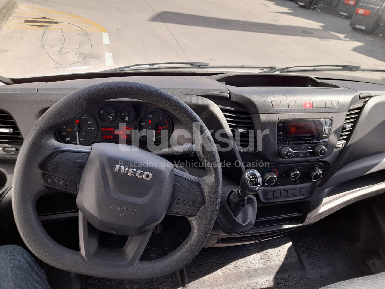 IVECO DAILY 35S16 - Fourgon grand volume: photos 5 IVECO DAILY 35S16 - Fourgon grand volume: photos 5