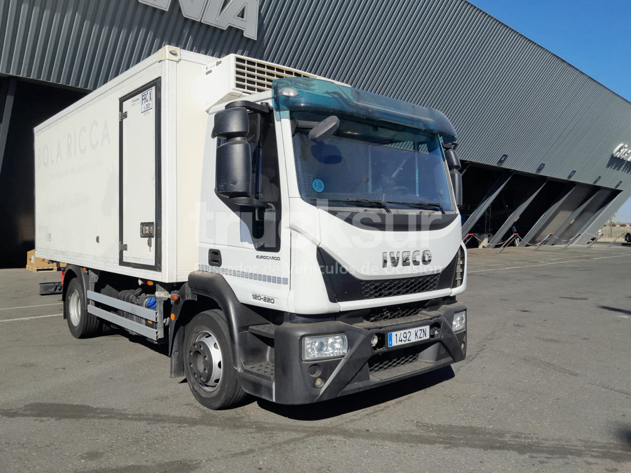 IVECO ML120E22 FRC-X - Camion fourgon: photos 1 IVECO ML120E22 FRC-X - Camion fourgon: photos 1