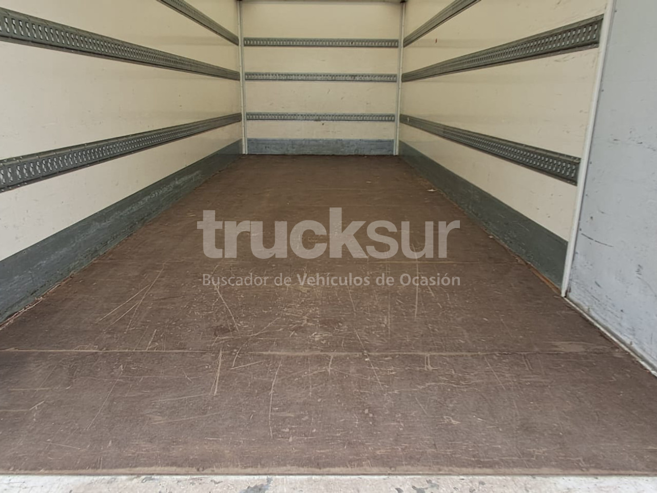 RENAULT D12.240 en leasing occasion RENAULT D12.240: photos 20