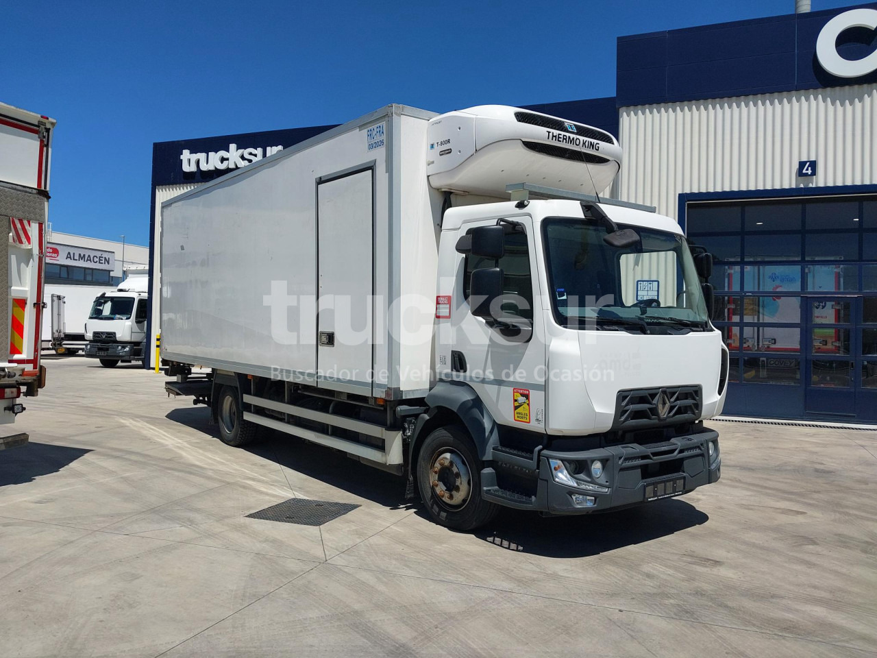 RENAULT D13.240 - Camion frigorifique: photos 2 RENAULT D13.240 - Camion frigorifique: photos 2