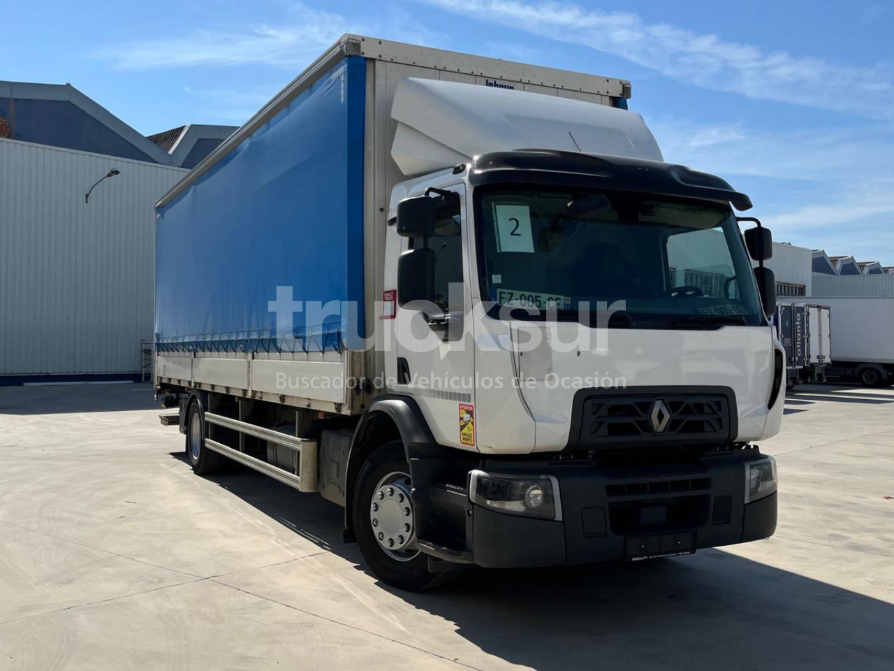 RENAULT D18.320 - Camion à rideaux coulissants: photos 2 RENAULT D18.320 - Camion à rideaux coulissants: photos 2