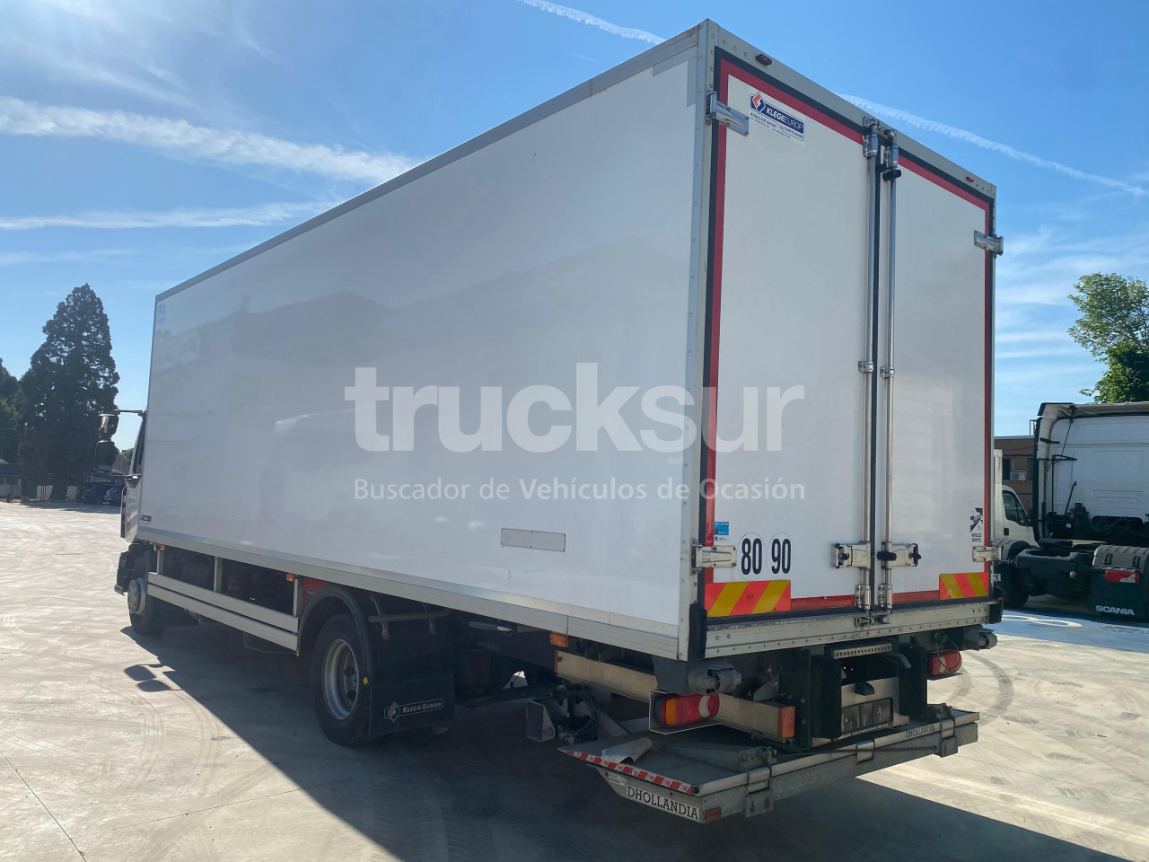 RENAULT D240.13 - Camion frigorifique: photos 4 RENAULT D240.13 - Camion frigorifique: photos 4