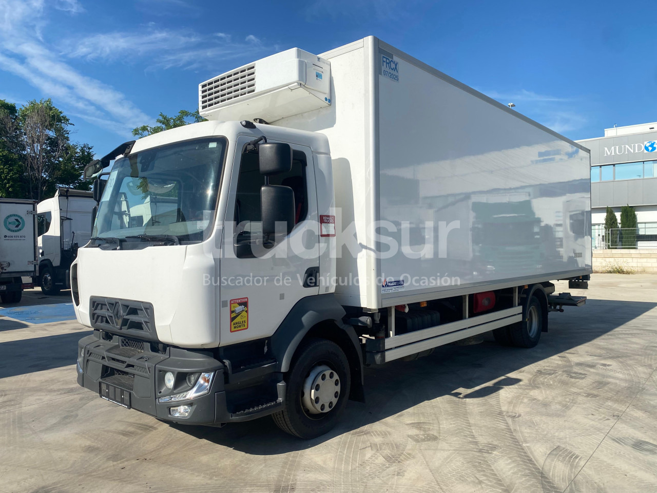 RENAULT D240.13 - Camion frigorifique: photos 1 RENAULT D240.13 - Camion frigorifique: photos 1