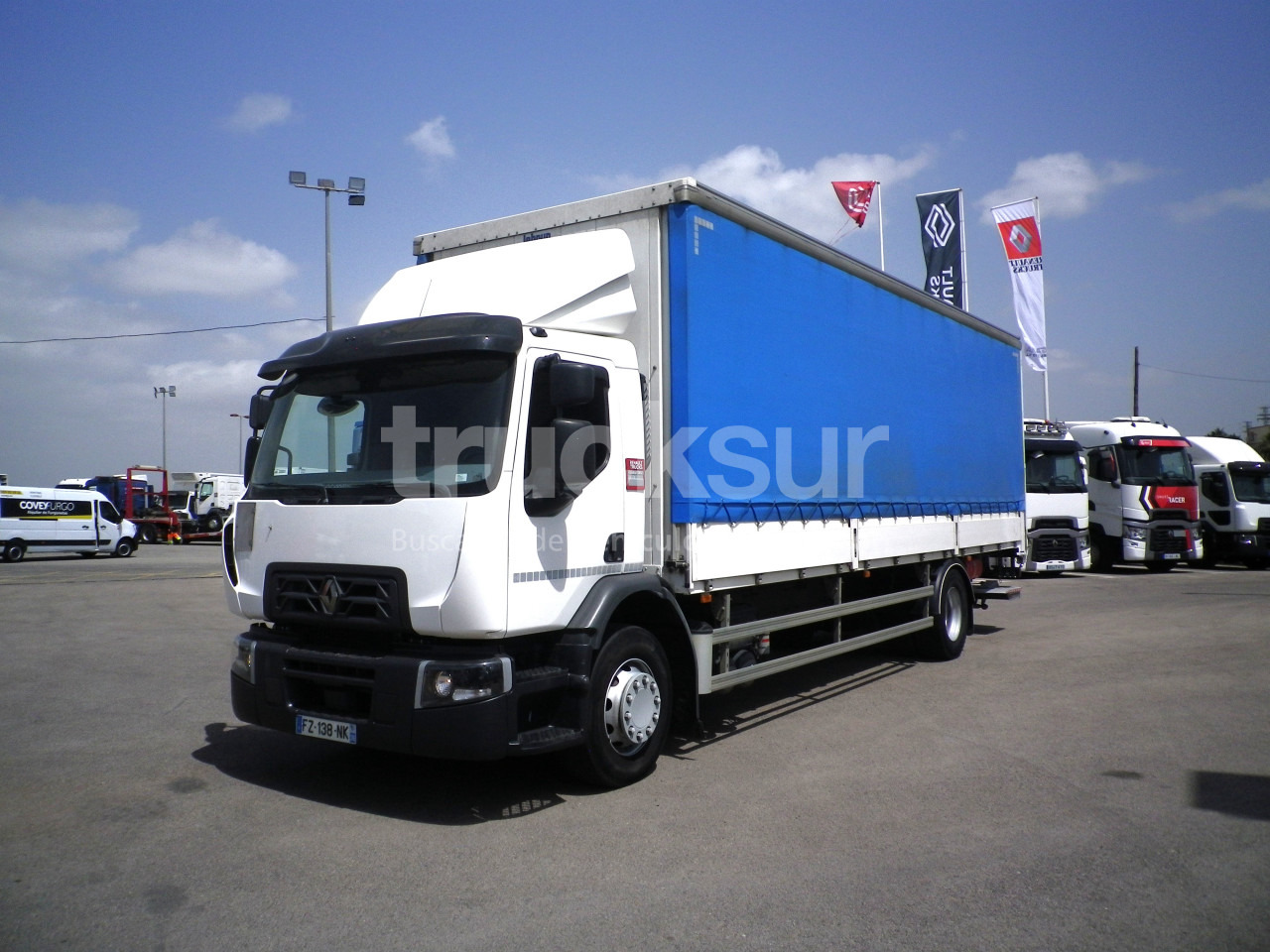RENAULT D320.18 - Camion à rideaux coulissants: photos 1 RENAULT D320.18 - Camion à rideaux coulissants: photos 1