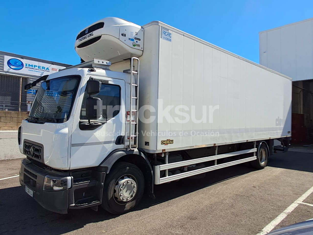 RENAULT D320.18 - Camion frigorifique: photos 2 RENAULT D320.18 - Camion frigorifique: photos 2