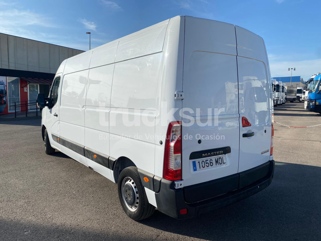 RENAULT MASTER 150.35 - Fourgon grand volume: photos 3 RENAULT MASTER 150.35 - Fourgon grand volume: photos 3