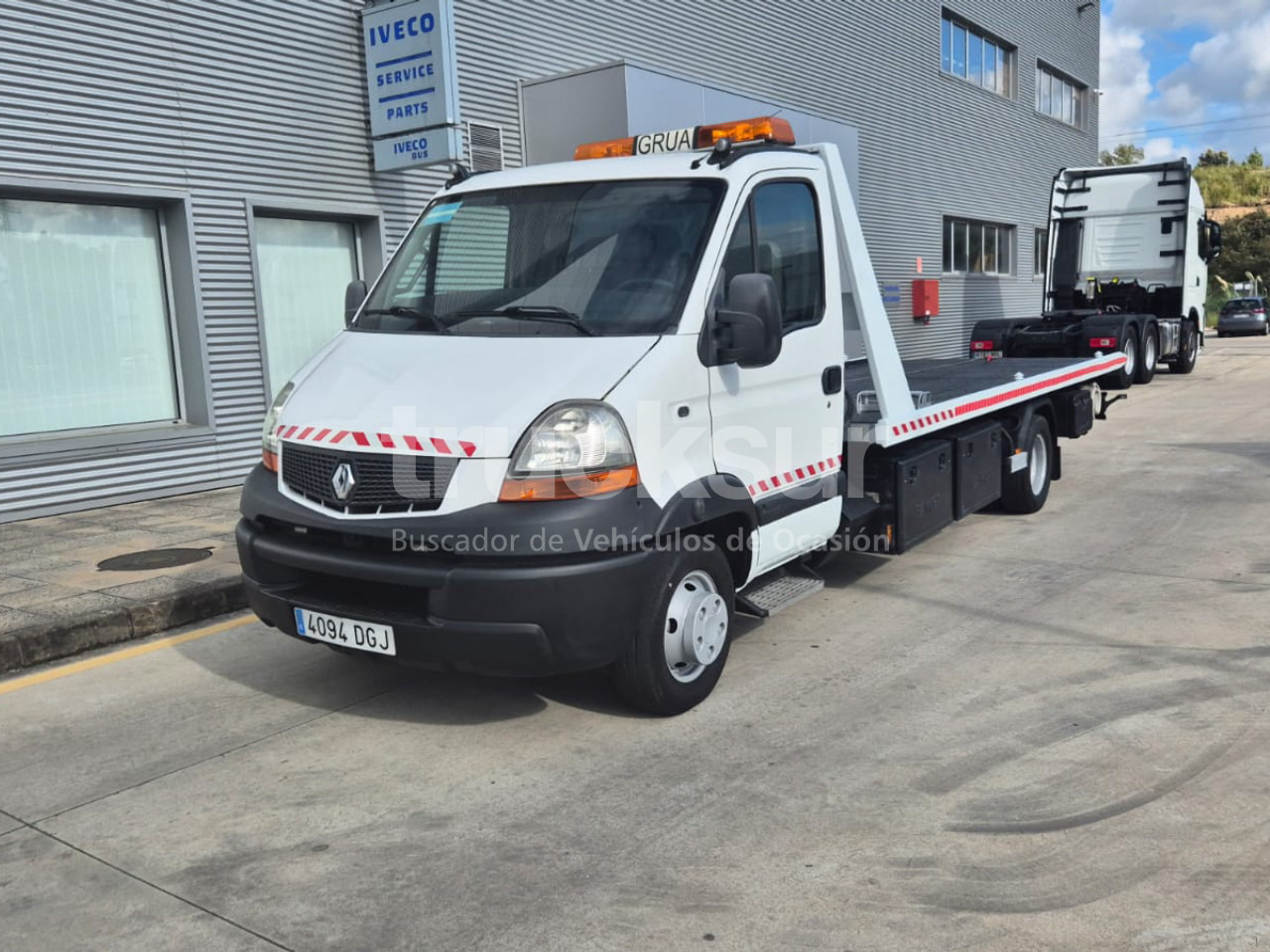 RENAULT MASTER - Remorqueuse: photos 1 RENAULT MASTER - Remorqueuse: photos 1