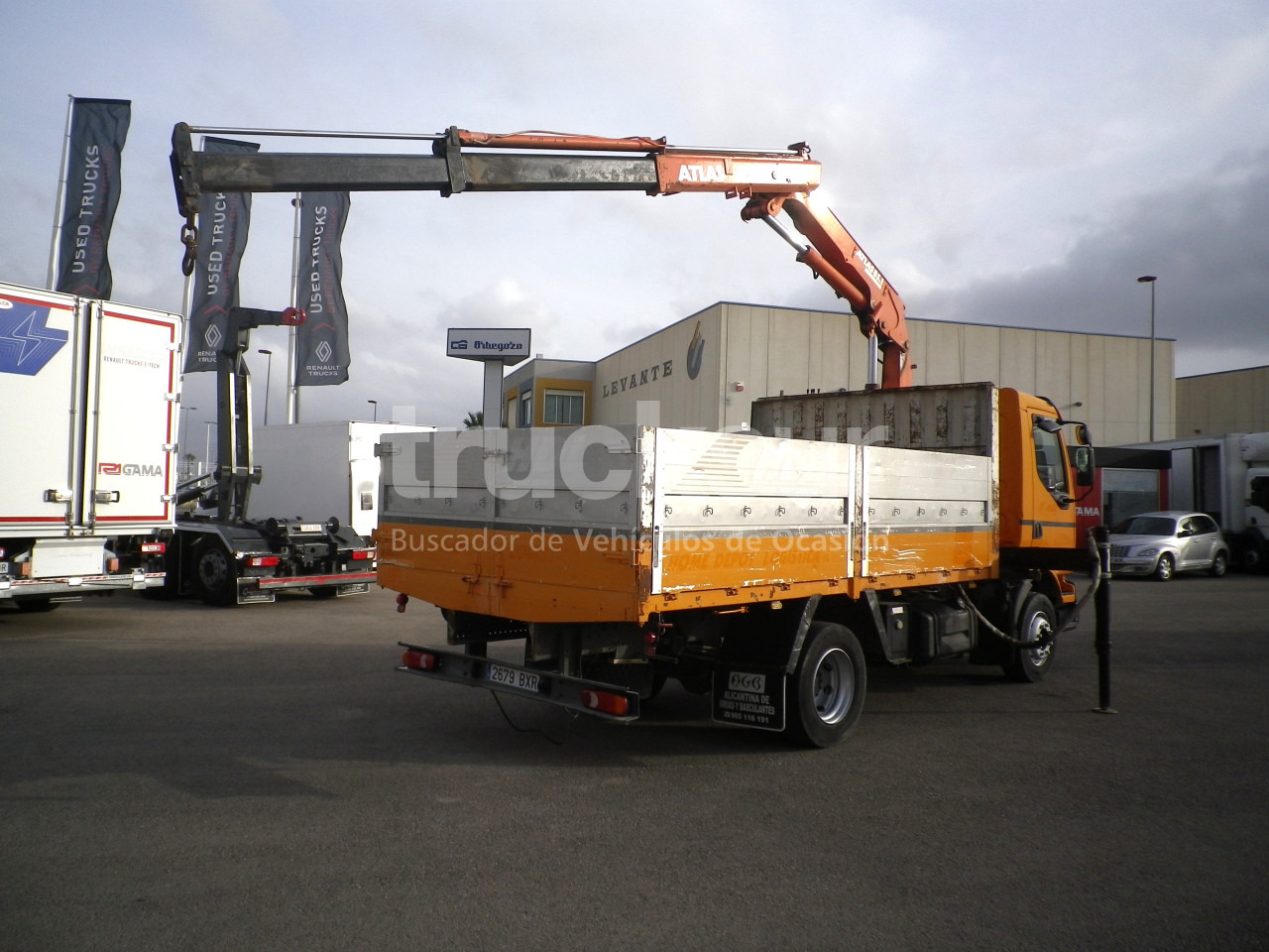 RENAULT MIDLUM 220.14C GRUA - Camion plateau, Camion grue: photos 4 RENAULT MIDLUM 220.14C GRUA - Camion plateau, Camion grue: photos 4