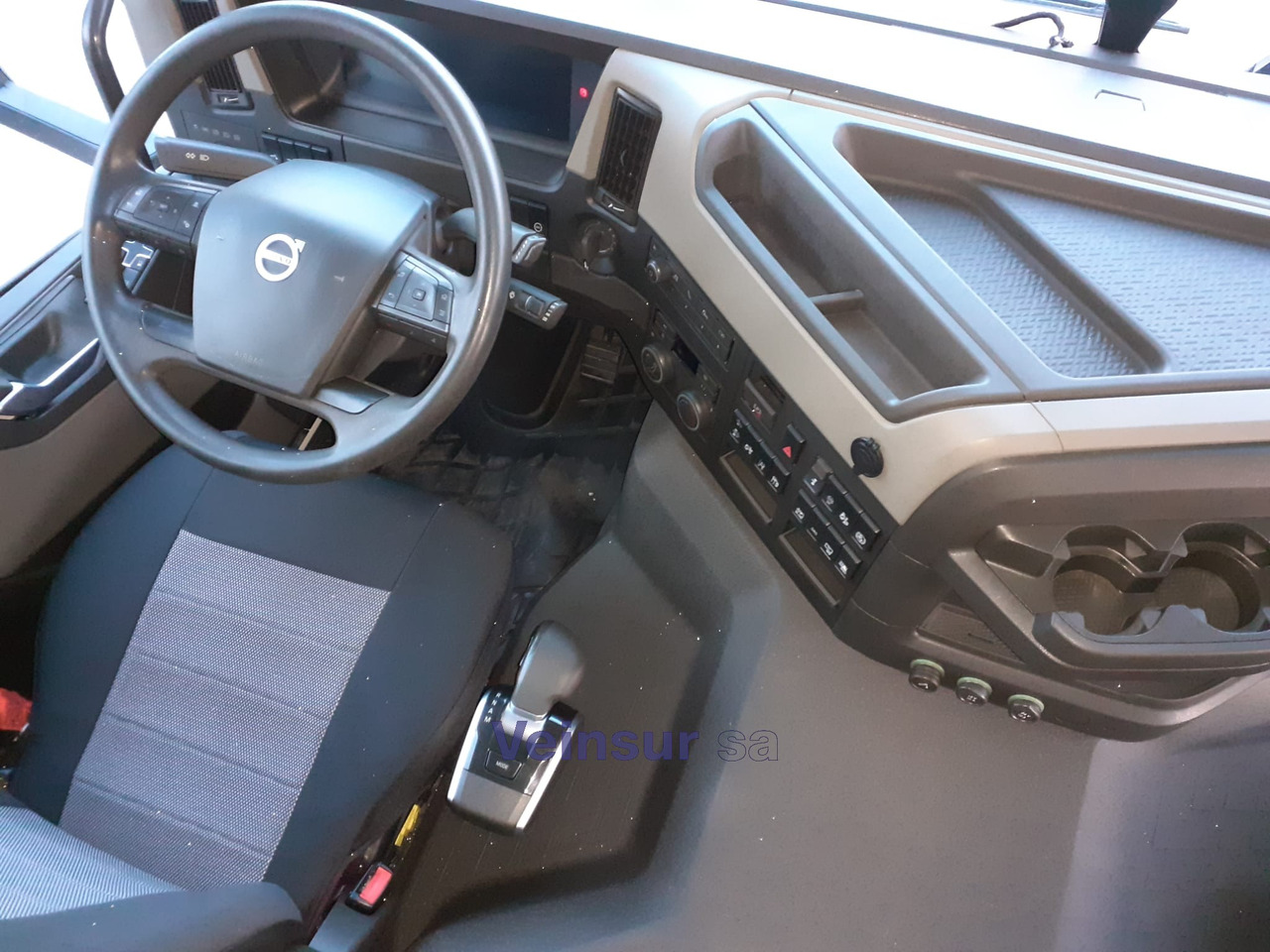 VOLVO FM 4X2 460 - Tracteur routier: photos 5 VOLVO FM 4X2 460 - Tracteur routier: photos 5